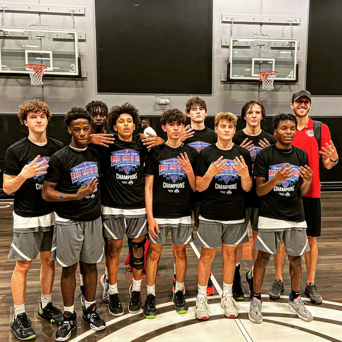 CarterAby's tweet photo. AZ Select Aby goes 4-0 Memorial Day weekend 🔥 
Extremely blessed to have such a great group of guys! 🙏
#OneFamily #AZSelect
#16U https://t.co/NoLMpTHKx0