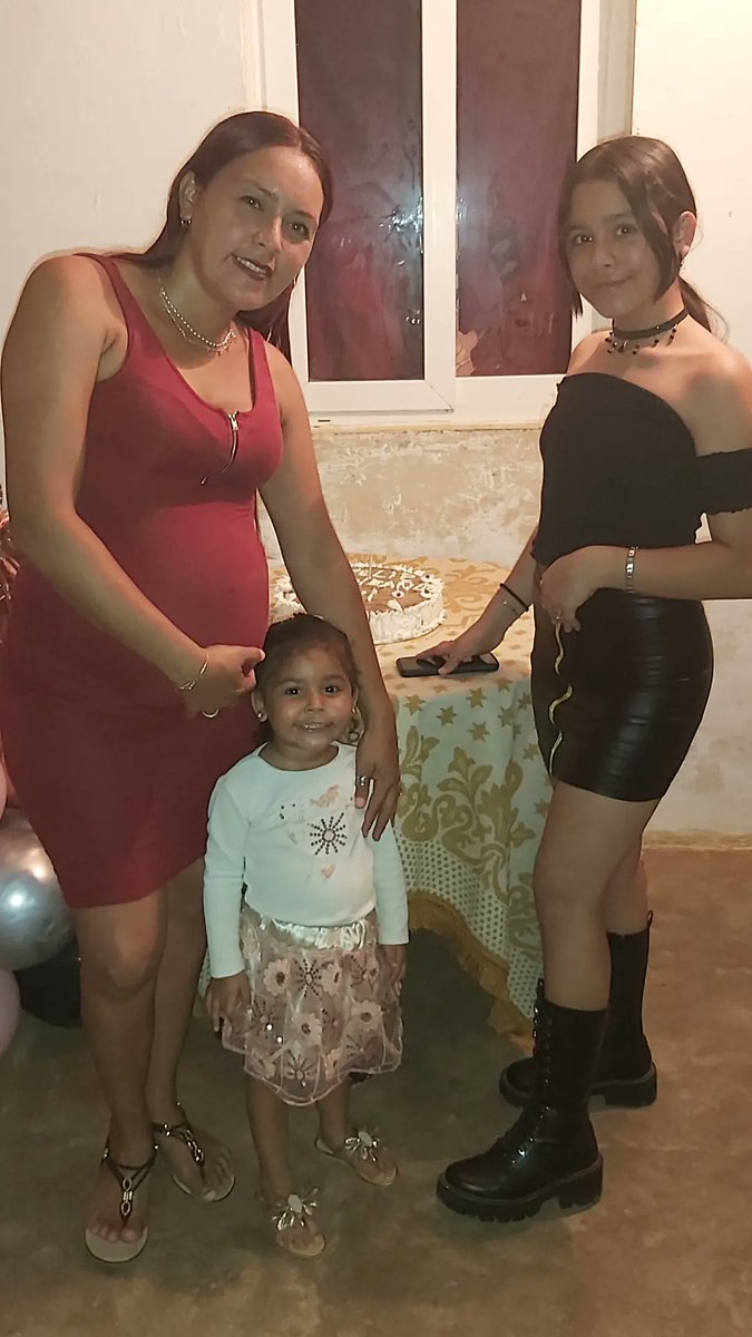 MilkreyD's tweet photo. Mis niñas bellas🥰😘 https://t.co/taIRsyaf0w