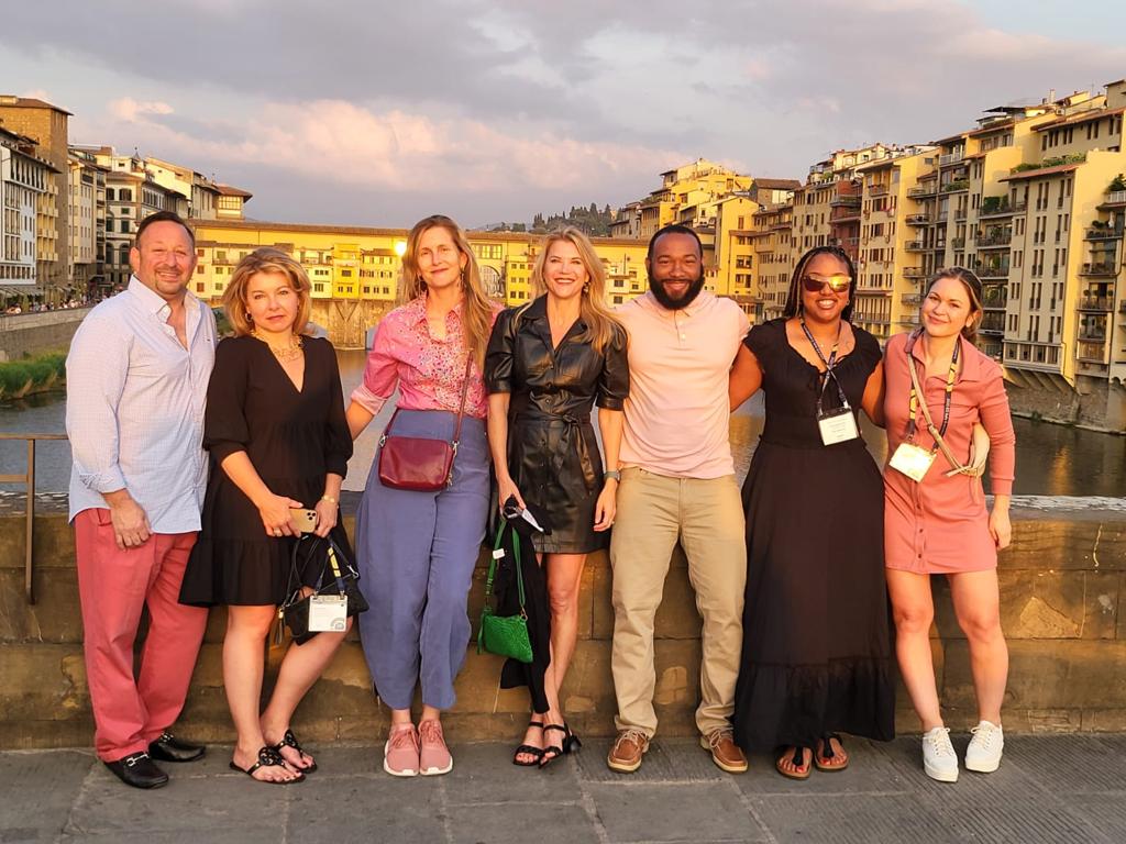 EntrepreneurOrg's tweet photo. We definitely felt “La dolce vita” at the 2022 EO Italy Explorations! 🇮🇹 Witnessing the wonders of Florence, Venice and Rome with fellow EOers from all around the world was truly a remarkable experience.

Looking forward to see you at the next #EOEvents. #EOItaly2022 https://t.co/HhXAVuhKJT