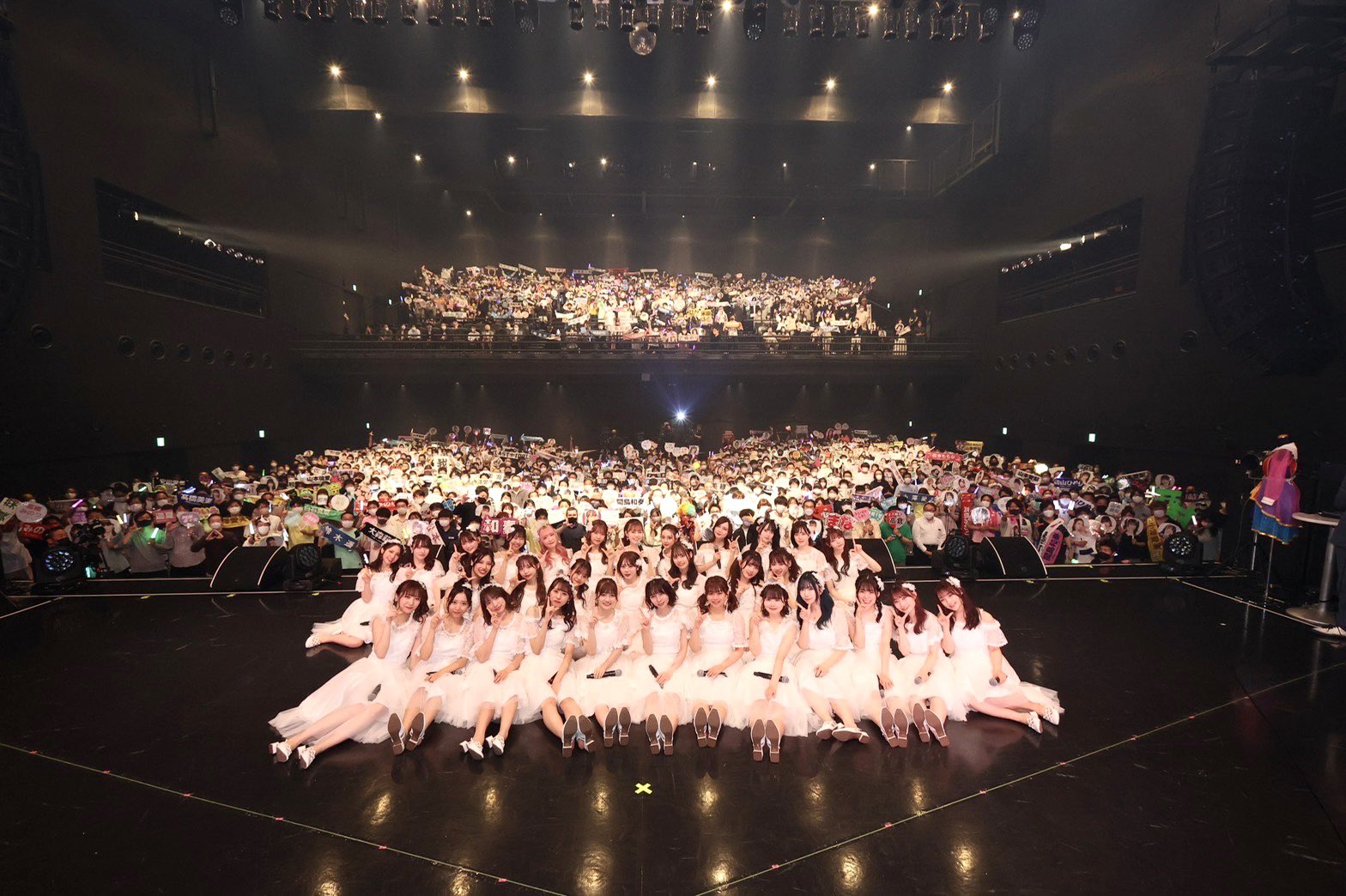 ラストアイドル 松本ももな 4周年クリスマス ヒキ 直筆