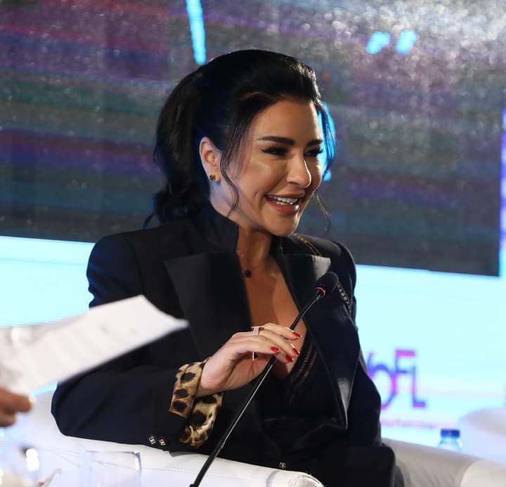 ياااااااا قلبييييي 😫❤️❤️🔥
قمررررررر بمعنى الكلمة💗😍🫂🫂
الغمازة قتلتنيي💙🥺
يا الله يا ريت لو كنت موجودة🌸😍💗💗
ضحكتها عالم تاني يناااس😭😭😍😍
<a href="/MaguyBouGhosn/">Maguy Bou Ghosn</a>