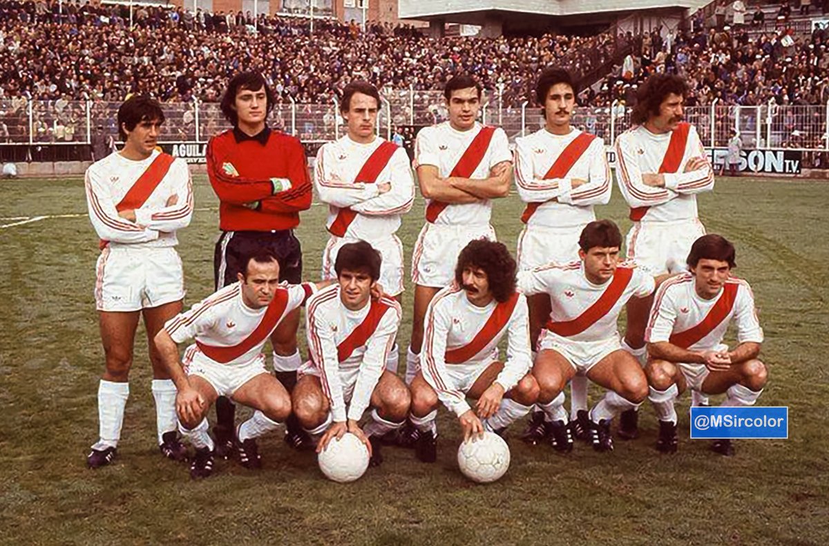 MSircolor's tweet photo. Equipo del @RayoVallecano mitad de los 60s reconocemos a Gregorio #Benito y a #Felines ¿Algún #Rayista nos puede dar la alineación completa? @rayovallecanofp @rvmveteranos @F_RAYOVALLECANO @Rayovallecano7 https://t.co/r0CXHfOf5d