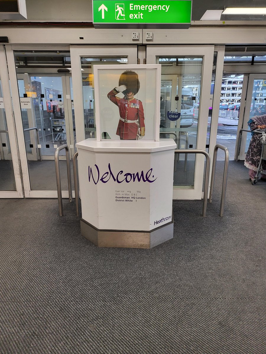 samrhansum's tweet photo. Well "Hello there" London. (Gonna take everything in me not to speak with the accent. It's literally one of my favorite sounds. ) https://t.co/ibrYVNIaSw