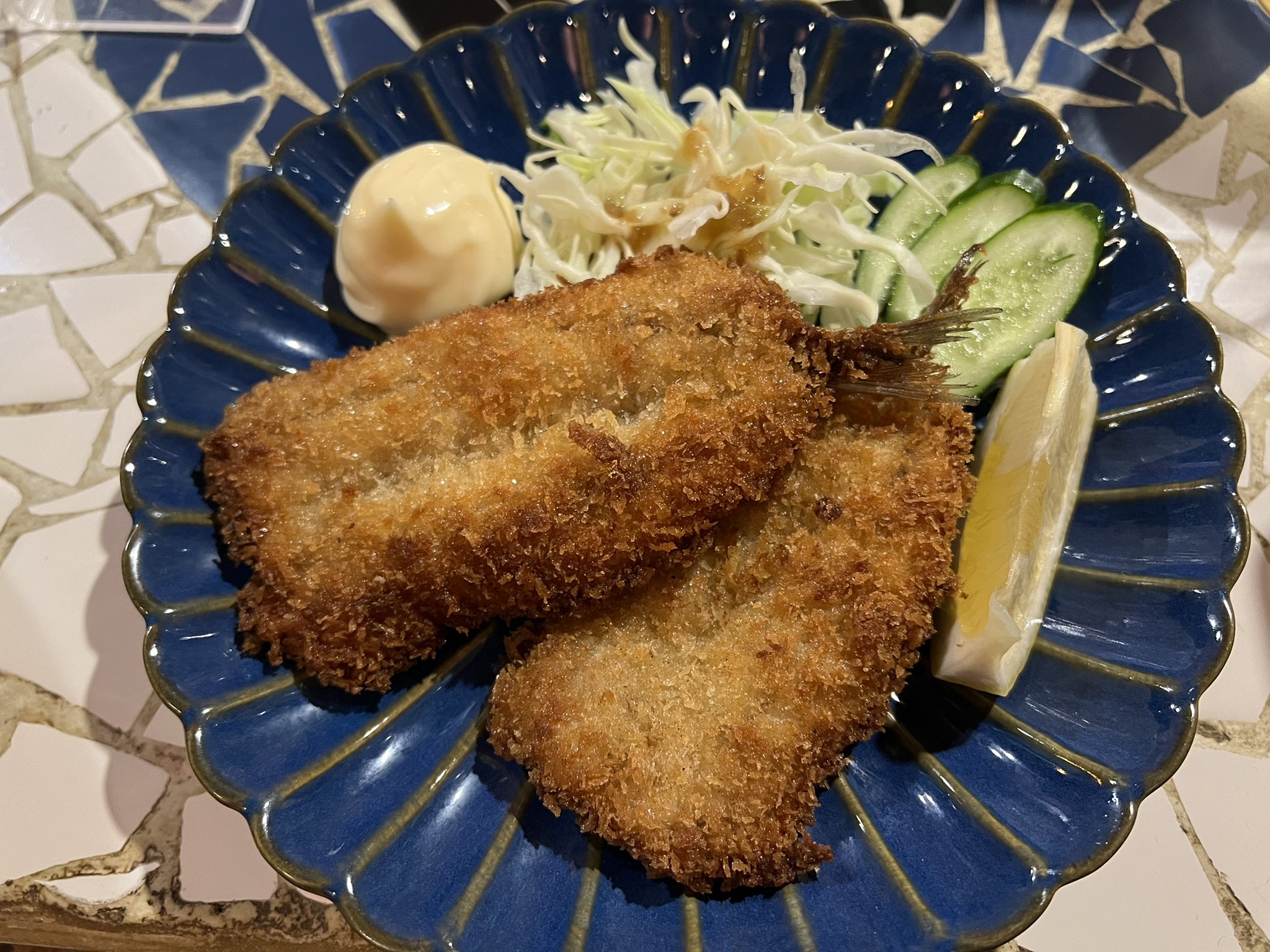 Tamutamucafe イワシのフライ450円 Tamutamucafe タムタムカフェ 日本橋 大阪日本橋 Nippombashi カフェ Cafe バー Bar 数量限定 アテ イワシのフライ イワシフライ イワシ T Co B6dl3dly39 Twitter