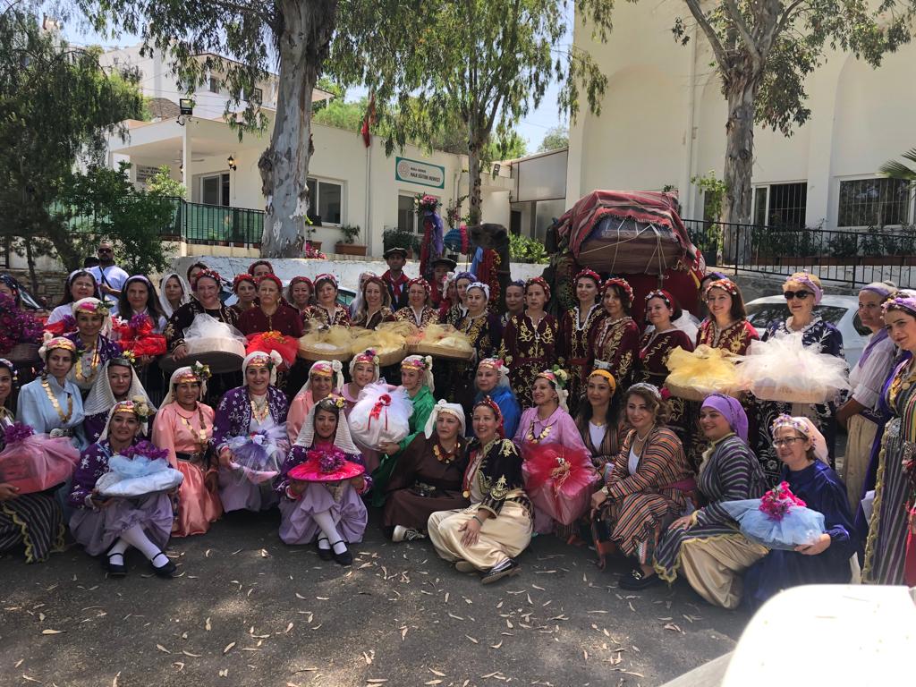 Hayat boyu öğrenme haftası kapsamında, Bodrum Halk Eğitim Müdürlüğünce "Bizim Gızın Ağırlığı"etkinliği gerçekleştirildi. Emeği geçen herkese çok teşekkür ederiz.
#bodrum 
#gelenekvegörenek
#bodrumhalkeğitimmerkezi 
#hayatboyuöğrenme 
#etkinlik
#HayatBoyuÖğreniyorum
<a href="/emrecay55/">Emre ÇAY</a>
