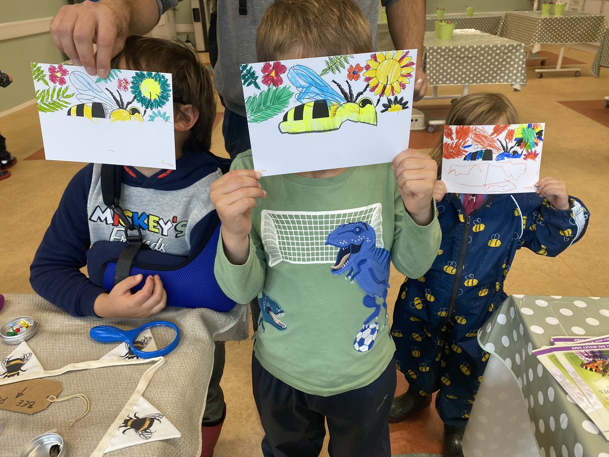 TheGreenJeanie's tweet photo. Today the children have been learning about #bumblebees &amp; #solitarybees &amp; making postcards to send home. Look at these! Aren’t they FAB! @RHSWisley #SuperBees https://t.co/CFCGVfjIWw