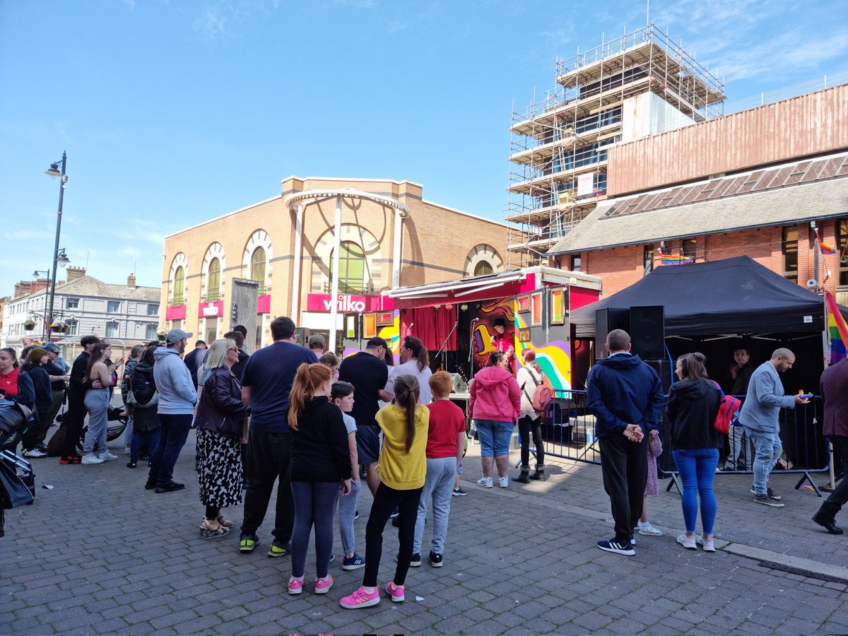 Bit late due to being locked out but as Pride month starts tomorrow here's some highlights of our event that took place on the 14th May❤️🧡💛💚💙💜🌈🌈🌈🌈🌈🌈🌈🌈🌈
#furnesspride #inclusion #community