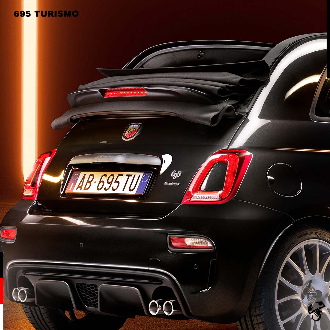 TeamAbarth's tweet photo. If you think the retractable roof is the coolest element on Turismo, it's because you haven't taken a good look. #695Turismo #AugmentedPerformance https://t.co/Bh3MZUzLJX