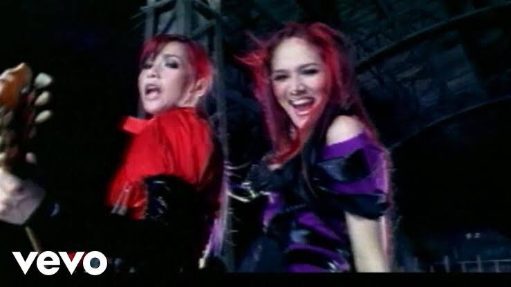 GIVENCHIQUE's tweet photo. enough galau songs... we need an INDO POP revival https://t.co/MZt8619rMA