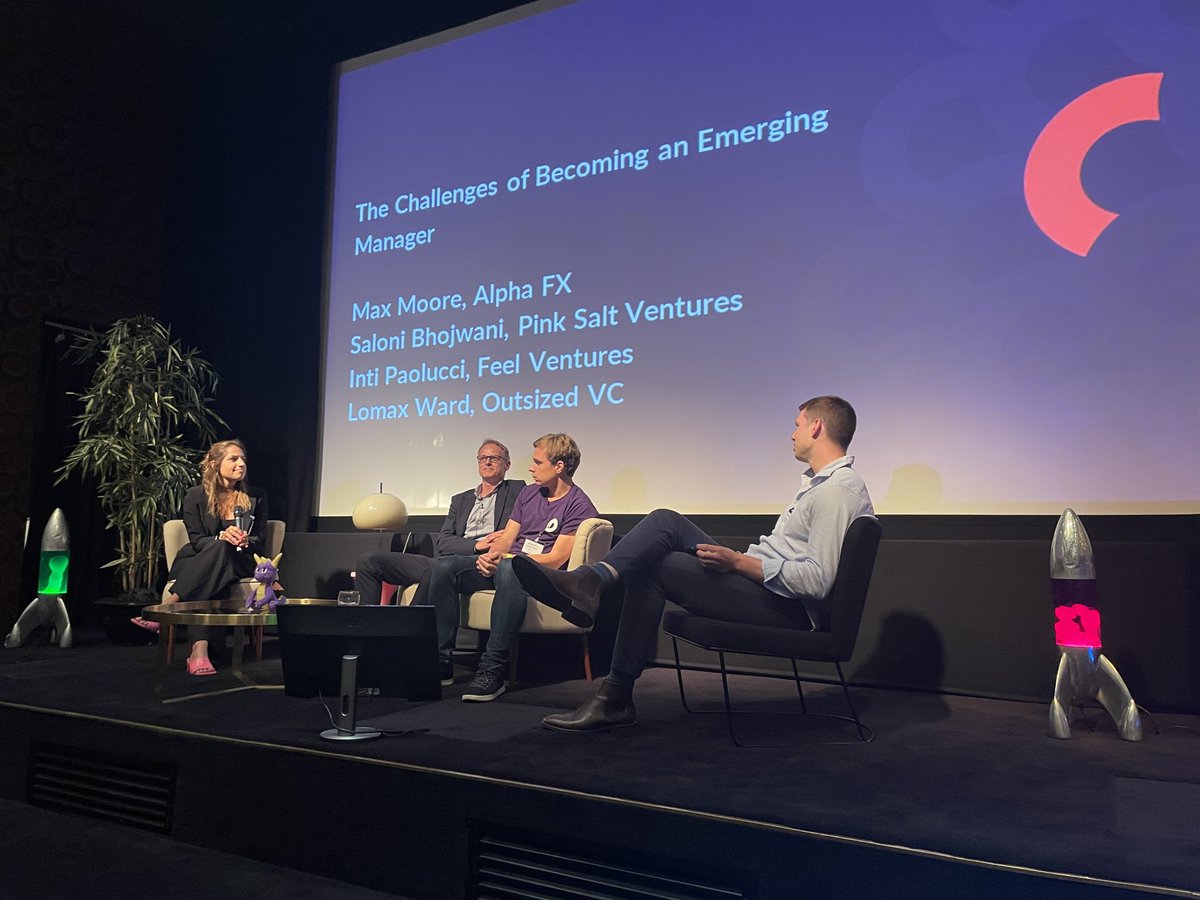 Who says lava lamps are not fashionable? Just like LPs they sometimes heat up slowly 😄
⁦<a href="/lomax_ward/">Lomax Ward</a>⁩ ⁦<a href="/SaloniBhojwani/">Saloni Bhojwani</a>⁩ and Inti Paolucci w/ #ALLOCATEGP supporters ALPHAFX