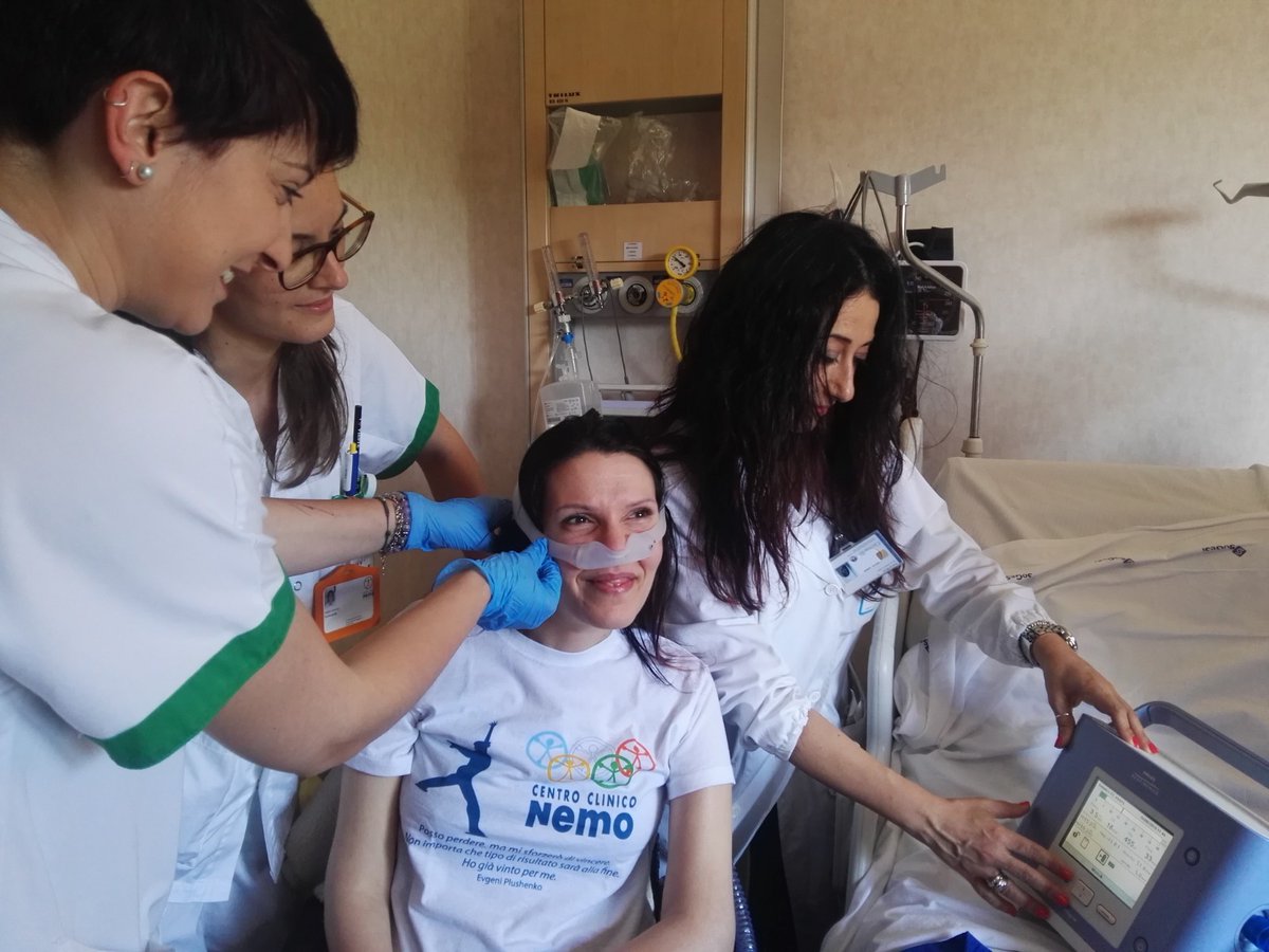 CentroNemo's tweet photo. Il sorriso è parte della cura: anche l'effettuare i controlli con serenità, riservando il tempo giusto ad ogni paziente è il nostro obiettivo, è "ADOTTA UN FISIOTERAPISTA RESPIRATORIO". Scrivi a donazioni@centrocliniconemo.it o dona al link ➡️ https://t.co/Y3NOvMlJze
#stoconnemo https://t.co/pFQikQN2IS