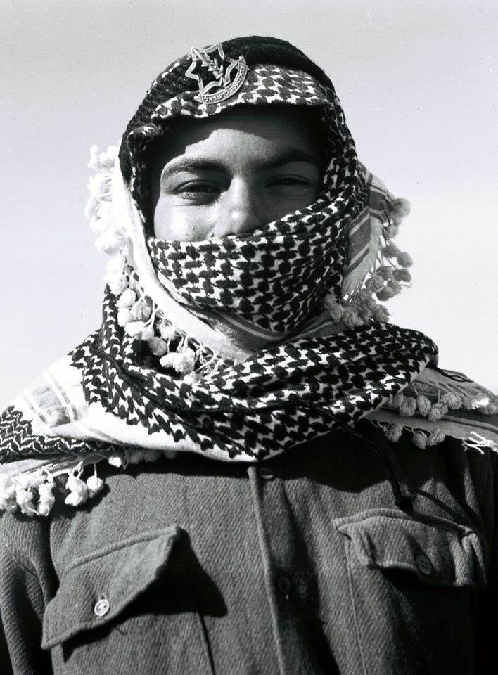 جندي بدوي في جيش الدفاع الإسرائيلي خلال حرب الاستقلال عام 1948.  …