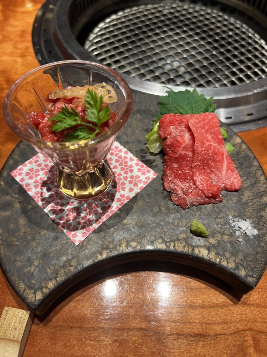 そういえば今日食べた焼き肉^_^

飯テロごめんよ😷