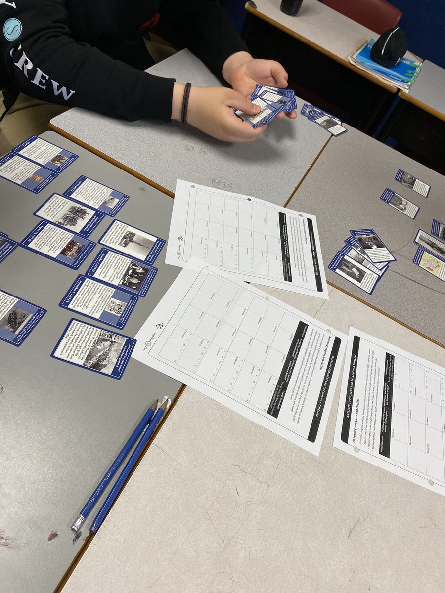 historyrussell's tweet photo. Using Snapshots in Time for review. Students worked on chronology, significance, progress and decline #Socscilearn https://t.co/bqkDsUjo7W
