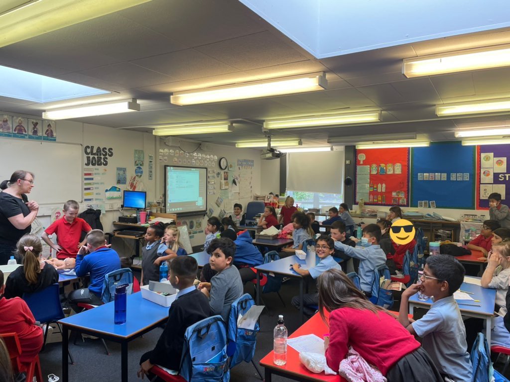 MissPClarke's tweet photo. P4 have had so much fun today learning all about different jobs from so many interesting people! We were so lucky to have so many inspiring guests ❤️ @stmarysmaryhill @skillsdevscot https://t.co/Z9rLZ73maV