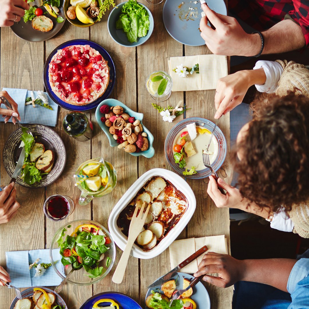 BalancedBushel's tweet photo. Meals unite family and friends alike. Balanced Bushel is committed to bringing nutritious staples to tables across America!
#balancedbushel #cultivatinggrowth #cultivatingbalance #friends #pantrystaple #friendsandfamily #bounty #healthymeals #fieldtofeast https://t.co/nAmaL1sTrj