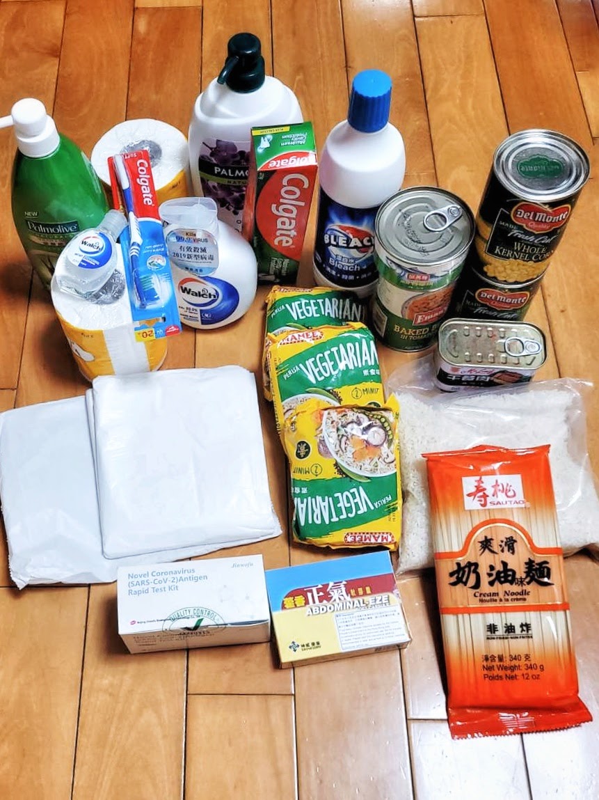 BenniPosenov's tweet photo. ๅฆ๏ผไธไบบไปฝ็ๅๅฐๆดๅฉๅ
ๅ
งๅฎน่ ป่ฑ็็๏ผ
#WuhanVirus
#covidlockdown
#survivalpack
#goodforone
#ๆฒๆๆธ
็่
#ๆไธๆญฃๆฐฃไธธ https://t.co/aSgYk4tNMr