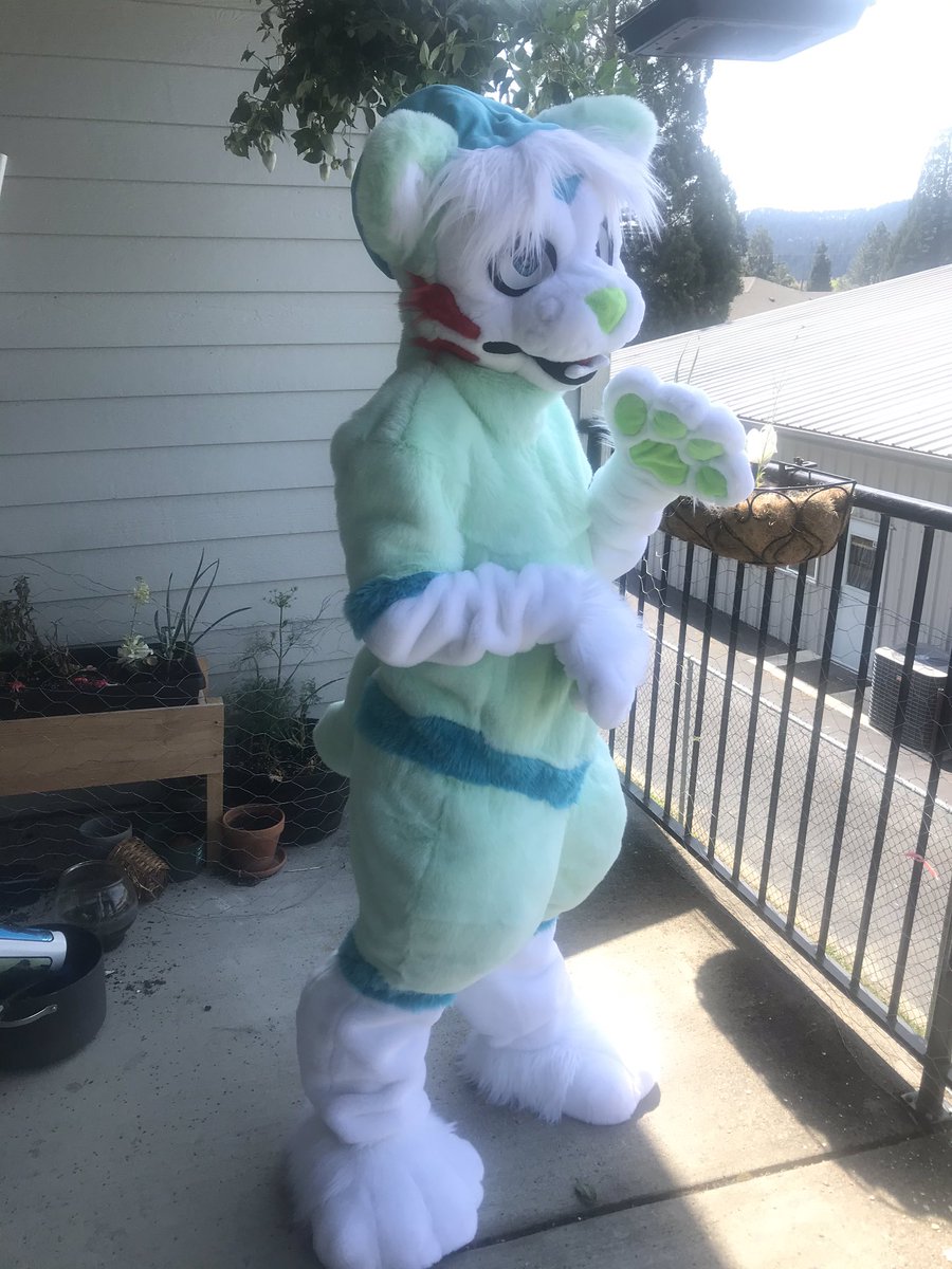 KabberCreations's tweet photo. I’m about to finish my queue, so now it’s...

✨R4FFLE TIME✨
Winners will get a custom partial, with the option to upgrade to a fullsuit for an extra f33

-follow me
-retweet
-post a ref (no qrts)

Ends July 1st
IMPORTANT INFO BELOW

#furry #fursuit #fursuitmaker #fursuitraffle https://t.co/jIxfs9MnRe