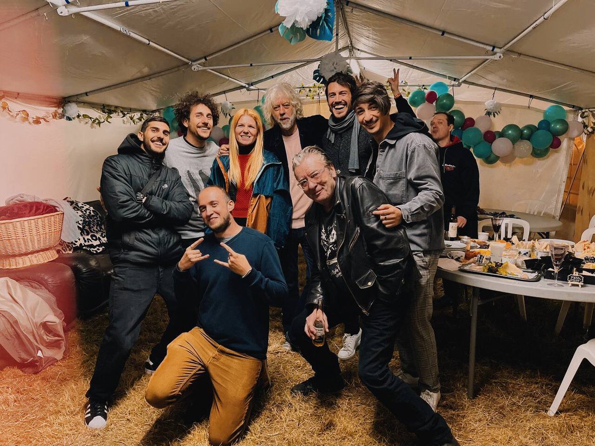 LEGENDS named #BobGeldof and Garry Roberts with a bunch of Italians named Fabrizio. Thanks #boomtownrats for the kind words. @itamusicexport @italiamusiclab #italiamusicexport #italiamusiclab #lechladefestival