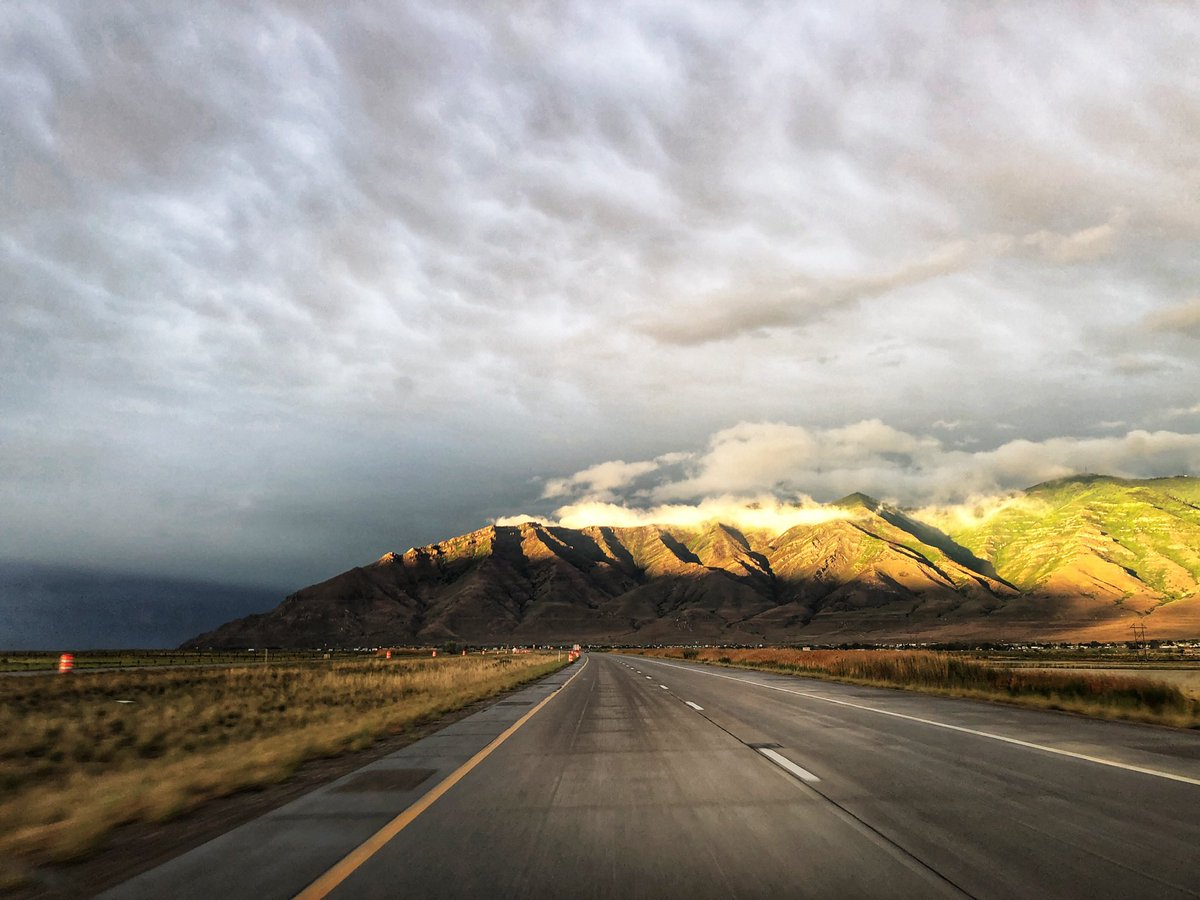 stripyoctopus's tweet photo. @Lightroom Utah, on our way back from CA to CO (shot with iPhone) https://t.co/PwsXyRBM0z