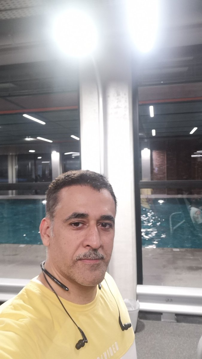 Mohammadjazzar2's tweet photo. الرياضه والسباحه راحة نفسيه مالها مثيل https://t.co/4qNKPAeYbd