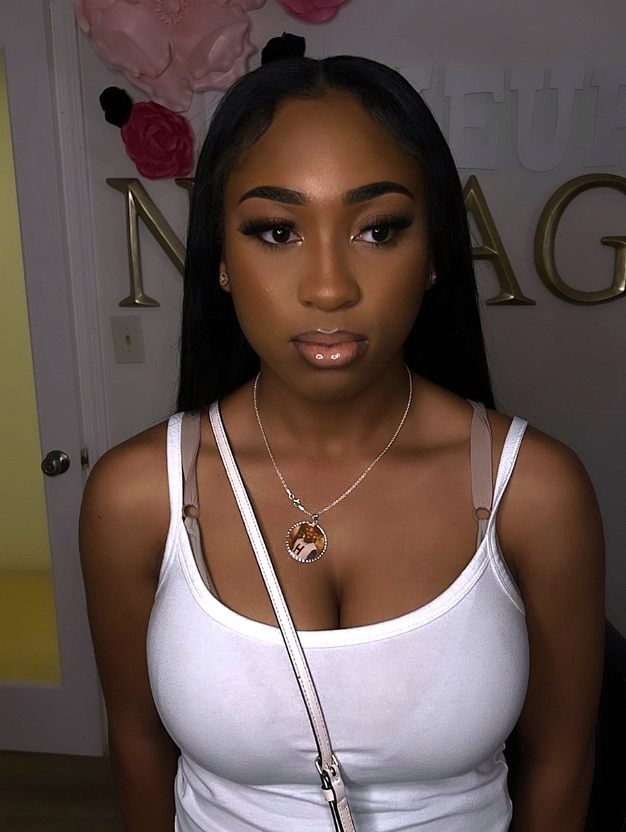 NikaGere's tweet photo. Natural Glams gone always hit! 🥰💕

Lash Style: “Queen”. 

https://t.co/hnxVnmF30o 

#MakeupByNikaGere #NGMinks #TheNikaGereBrand https://t.co/EA5d0p5MF6
