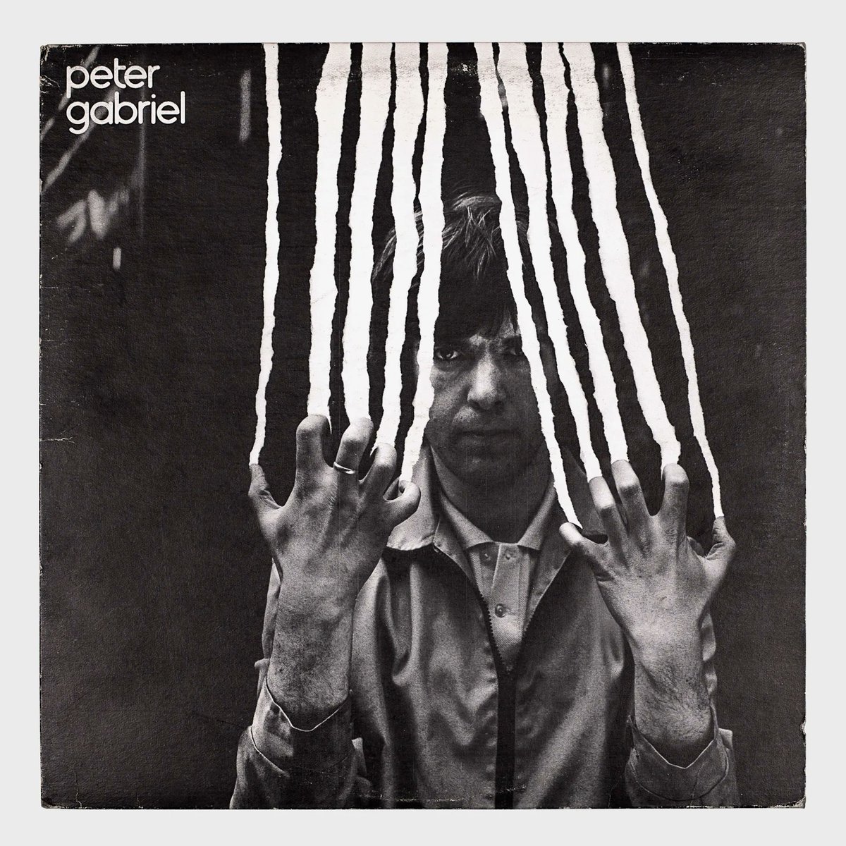 "A.side B.side"

A side project by <a href="/all_in_a_cam/">Alina Skyson</a> &amp; Ben Playford documenting the packaging designs from their vinyl collection. 

→ aside-bside.com