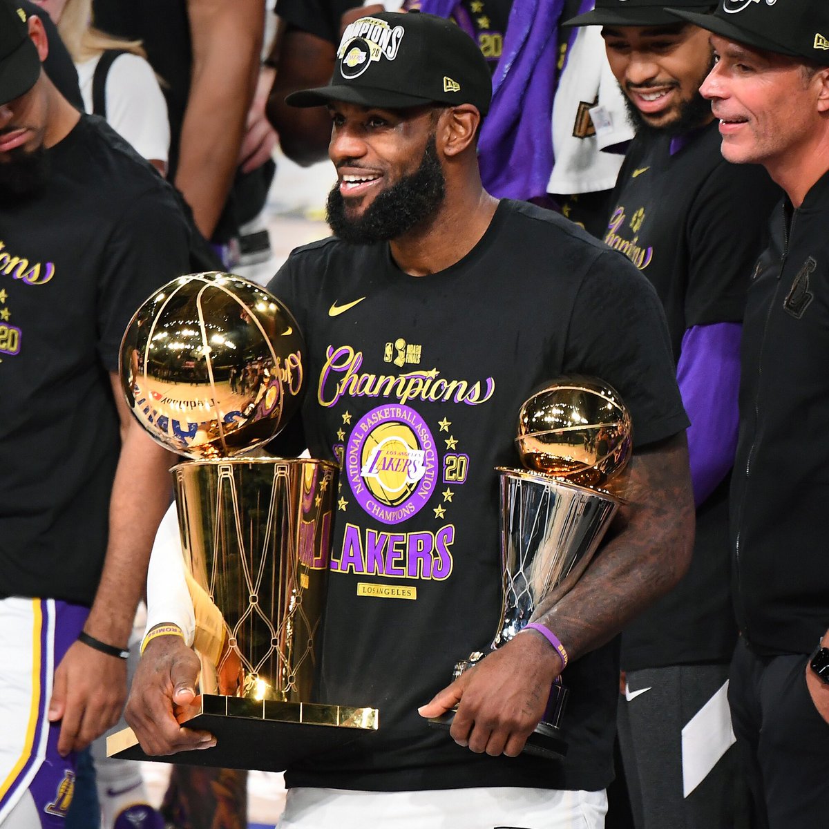 Legion Hoops tweet media