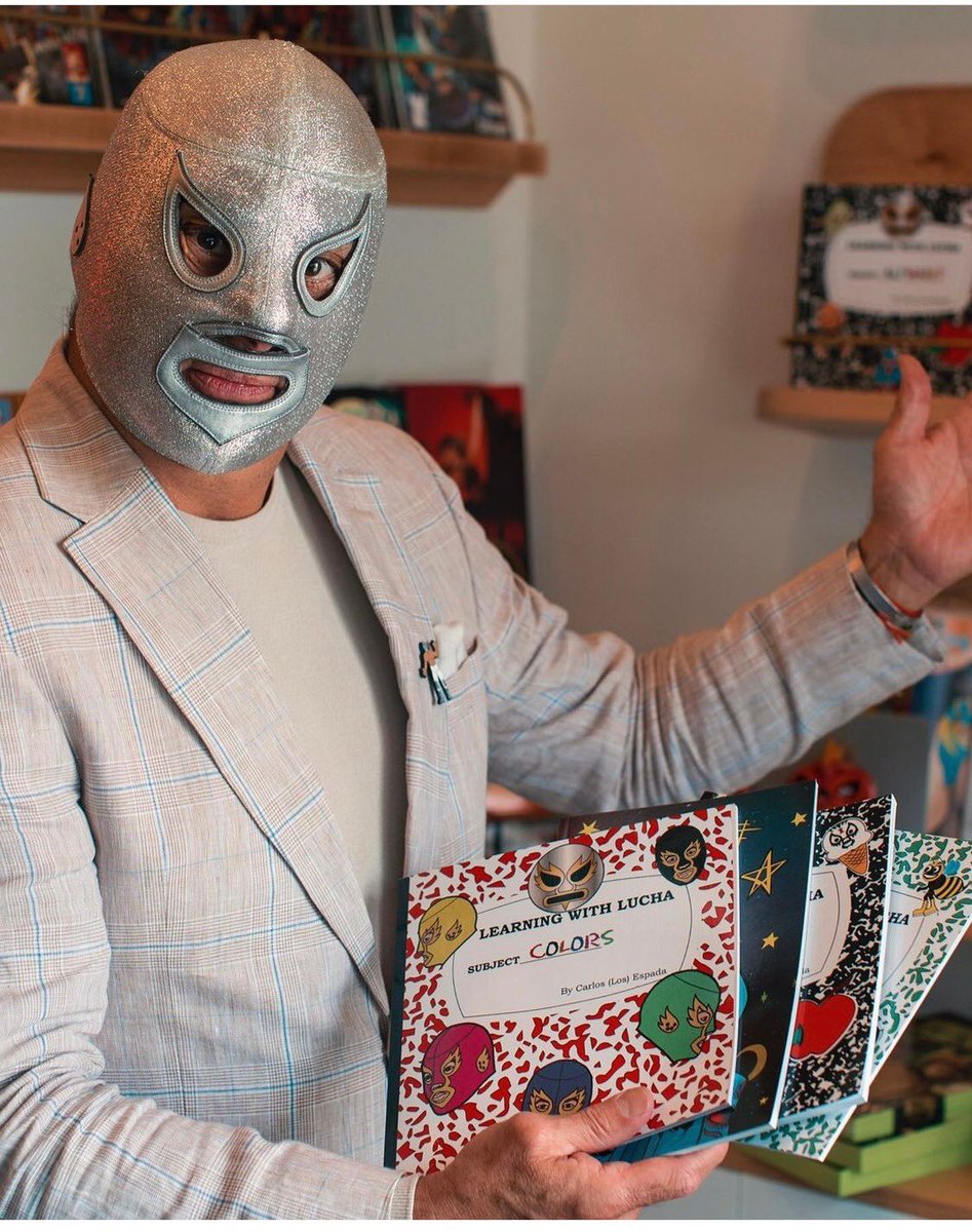 SilverAngelPre1's tweet photo. What an absolute honor to see @ElHijodelSanto with my Learning With Lucha books at his appearance at @MightyLuchador store. 
A million thanks to @carlosoutpost  for snapping this phenomenal photo.
#elhijodelsanto #luchalibre #childrensbook #educationalbooks #learning #luchador https://t.co/DoqpxzoNAH