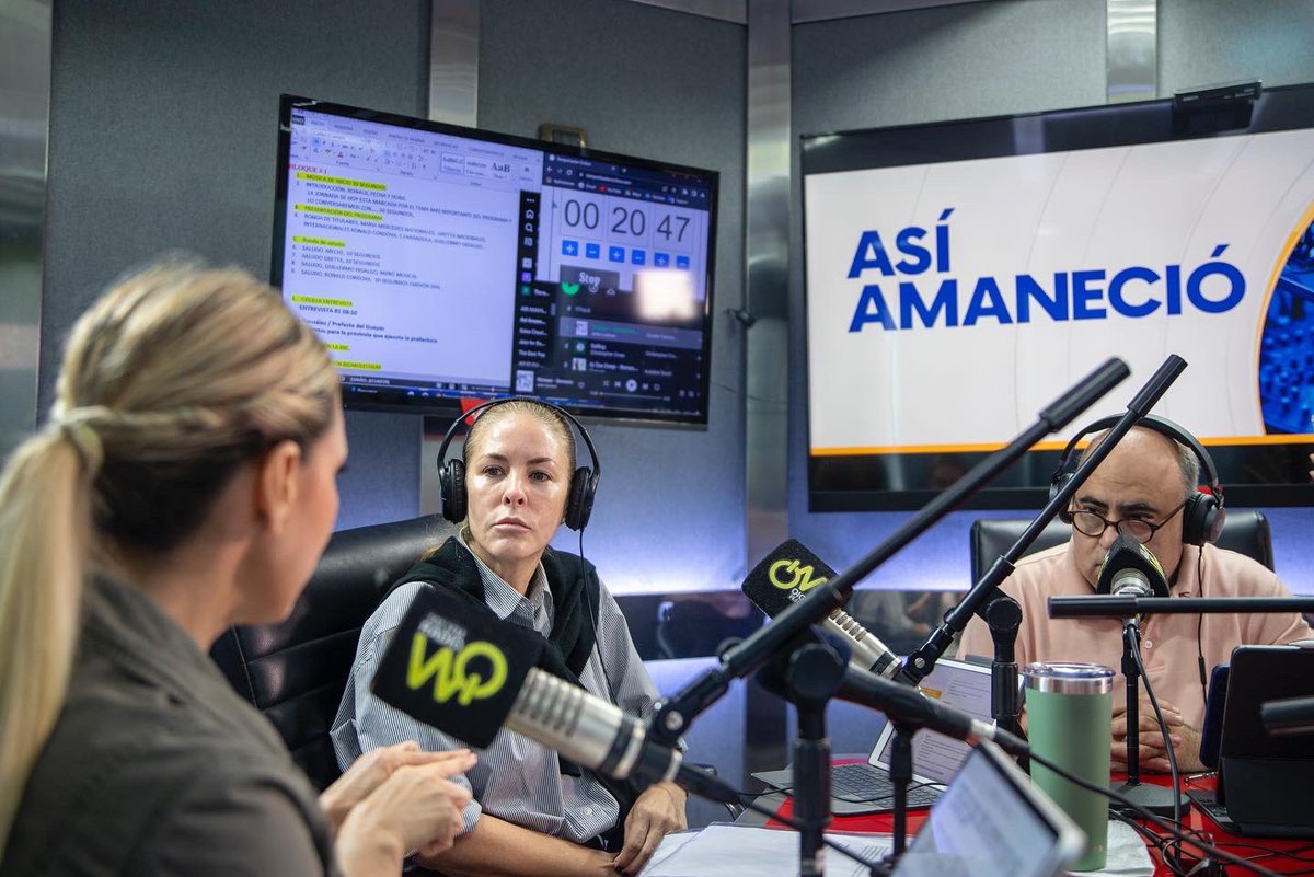 En SALUD con atención y medicina gratuita, EDUCACIÓN transformando 100 escuelas rurales y urbanas junto a <a href="/EducacionUnidos/">Unidos por la Educación</a>, y más de 2.000 frentes de obras y servicios cambiando para bien la vida de los ecuatorianos que hicieron de #Guayas su hogar.🇪🇨💪🏻

#LasObrasVanPorqueVa