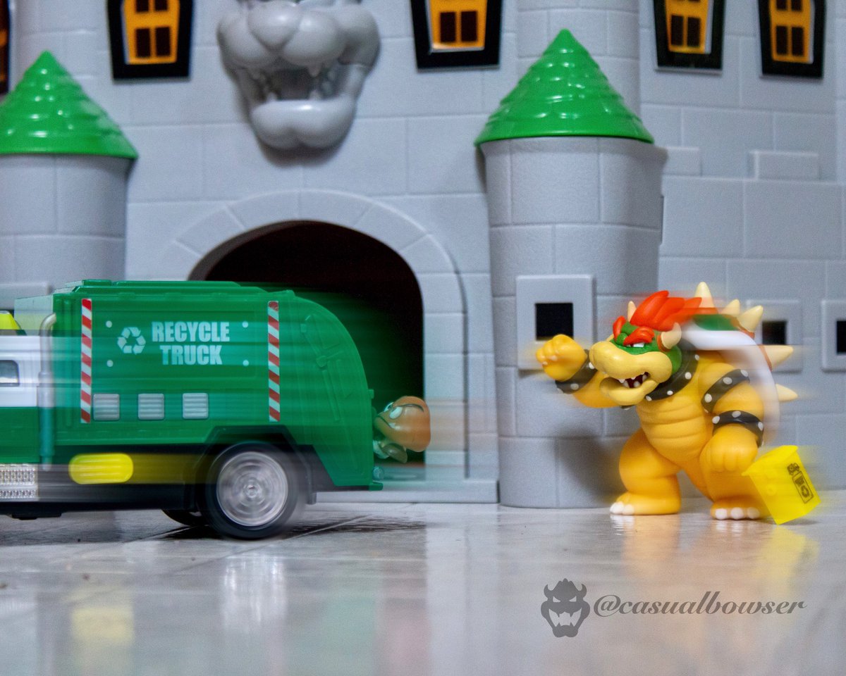 Wait! WAAAAAIT!!!!
_____

#recyclingday #CasualBowser #Bowser #KingKoopa #supermario #supermariobros #nintendo