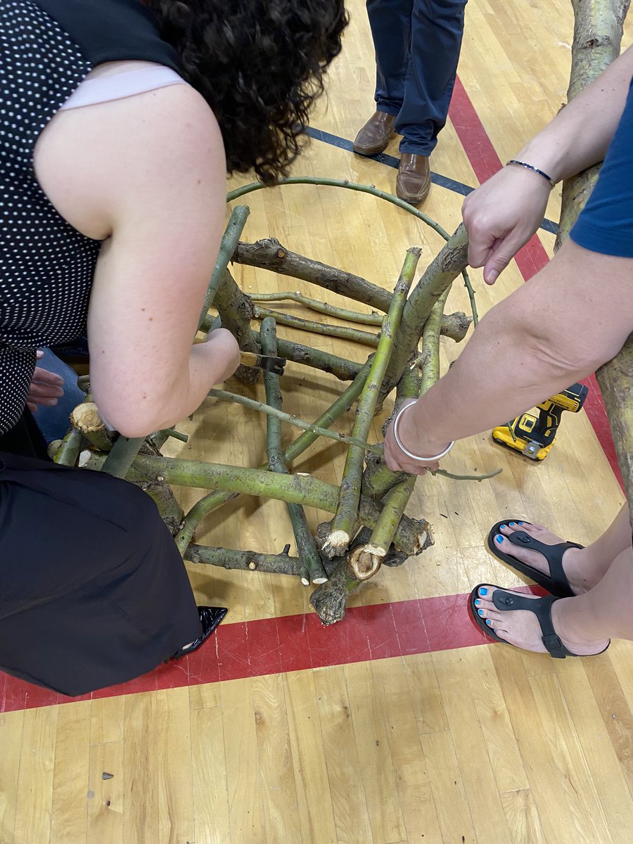 laura_normann's tweet photo. Learned how to make a twig chair at the Learning Connections #LCCSLC awesome fun! https://t.co/XTGdH3INsv