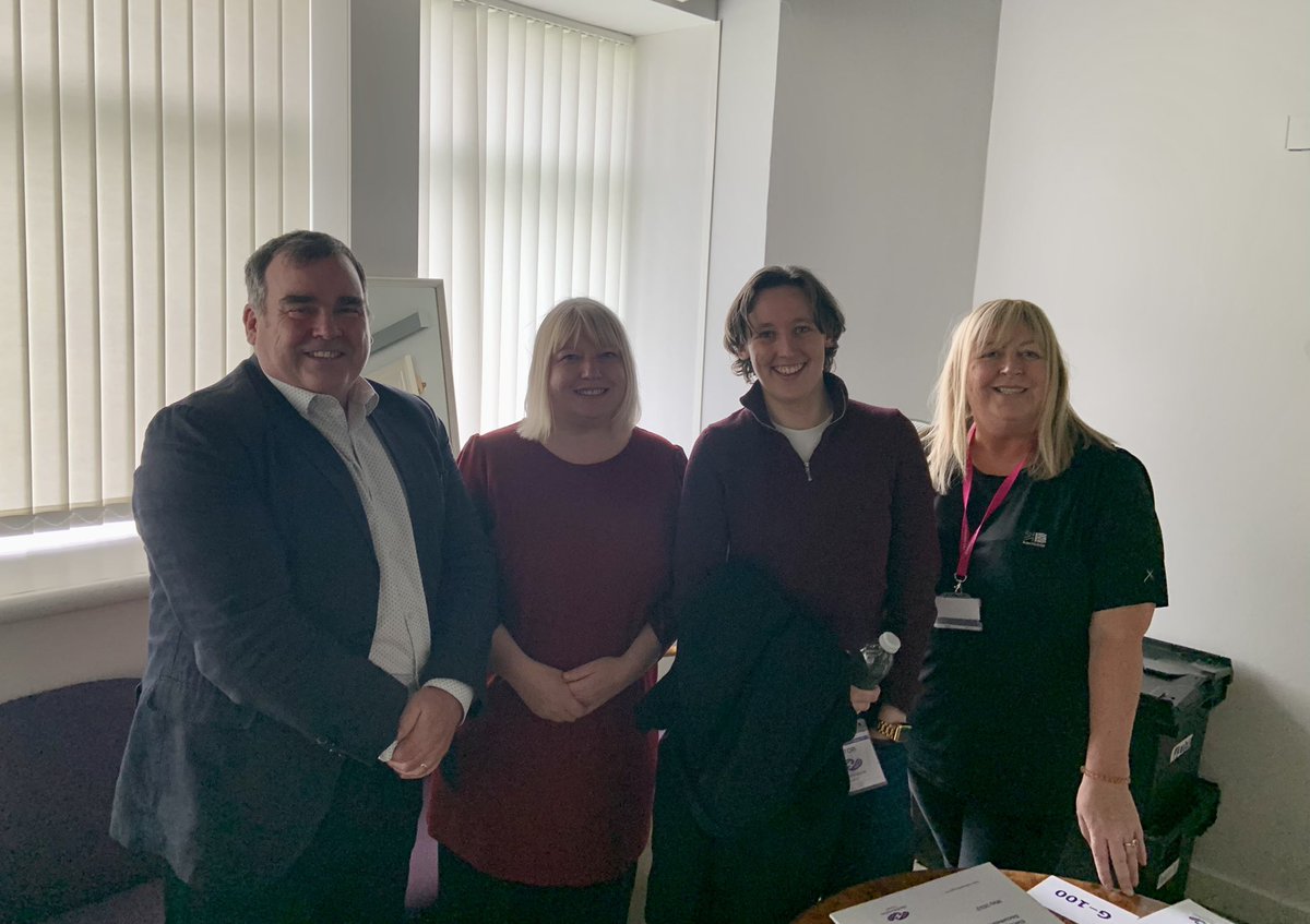 Pleasure to meet with the new <a href="/theSNP/">The SNP</a> leadership team at Renfrewshire Council today. Good to hear about the priorities for Paisley, Johnstone and the villages over the next five years.