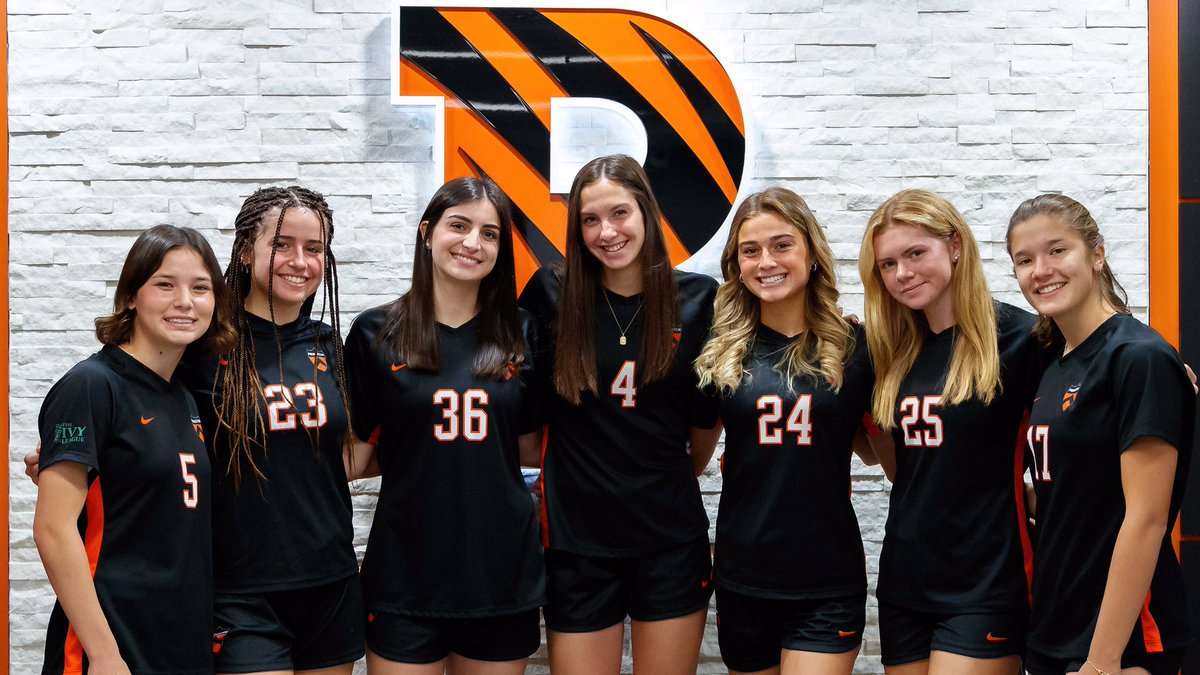 🧵 Introducing our Class of 2026!

“They are a supremely talented group and are beyond excited to represent our program and our alumnae base.” - Coach <a href="/spd13/">Sean Driscoll</a> 

🐅 ⚽️

🔗: goprincetontigers.com/news/2022/5/31…