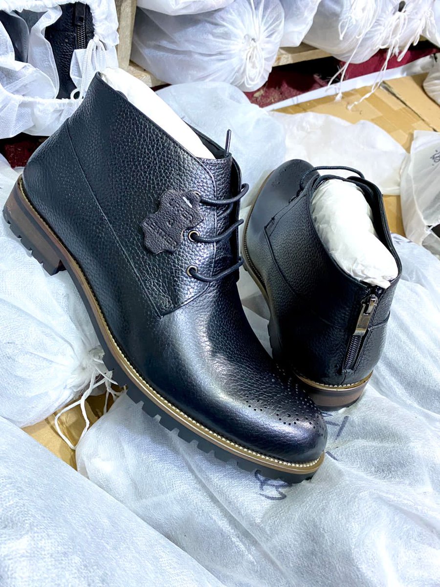 Naberz shoes tweet media