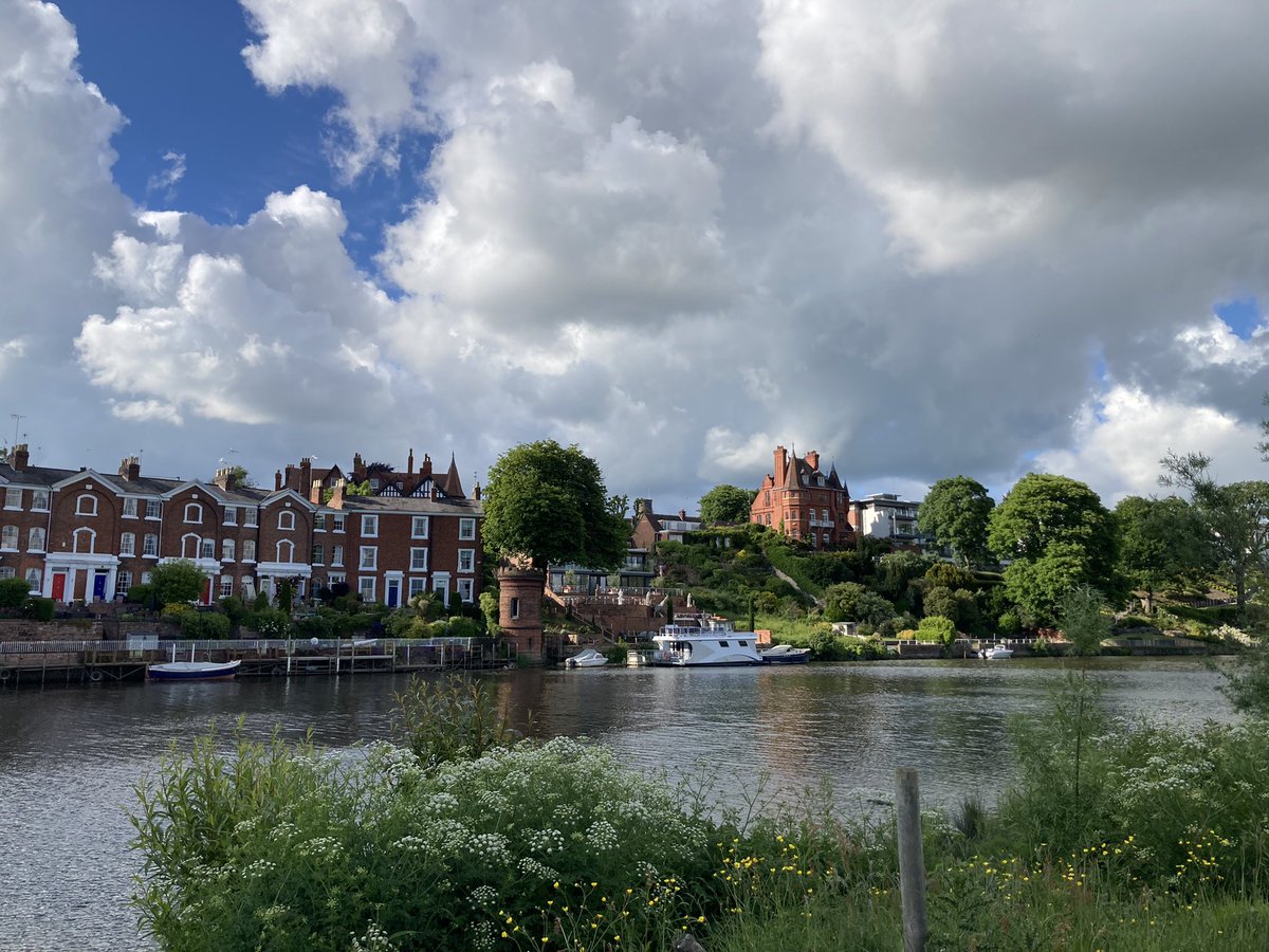 ImogenPeck2's tweet photo. Chester, strong contender for best UK record office town? #archhist #twitterstorians https://t.co/j66l1Sn7xC
