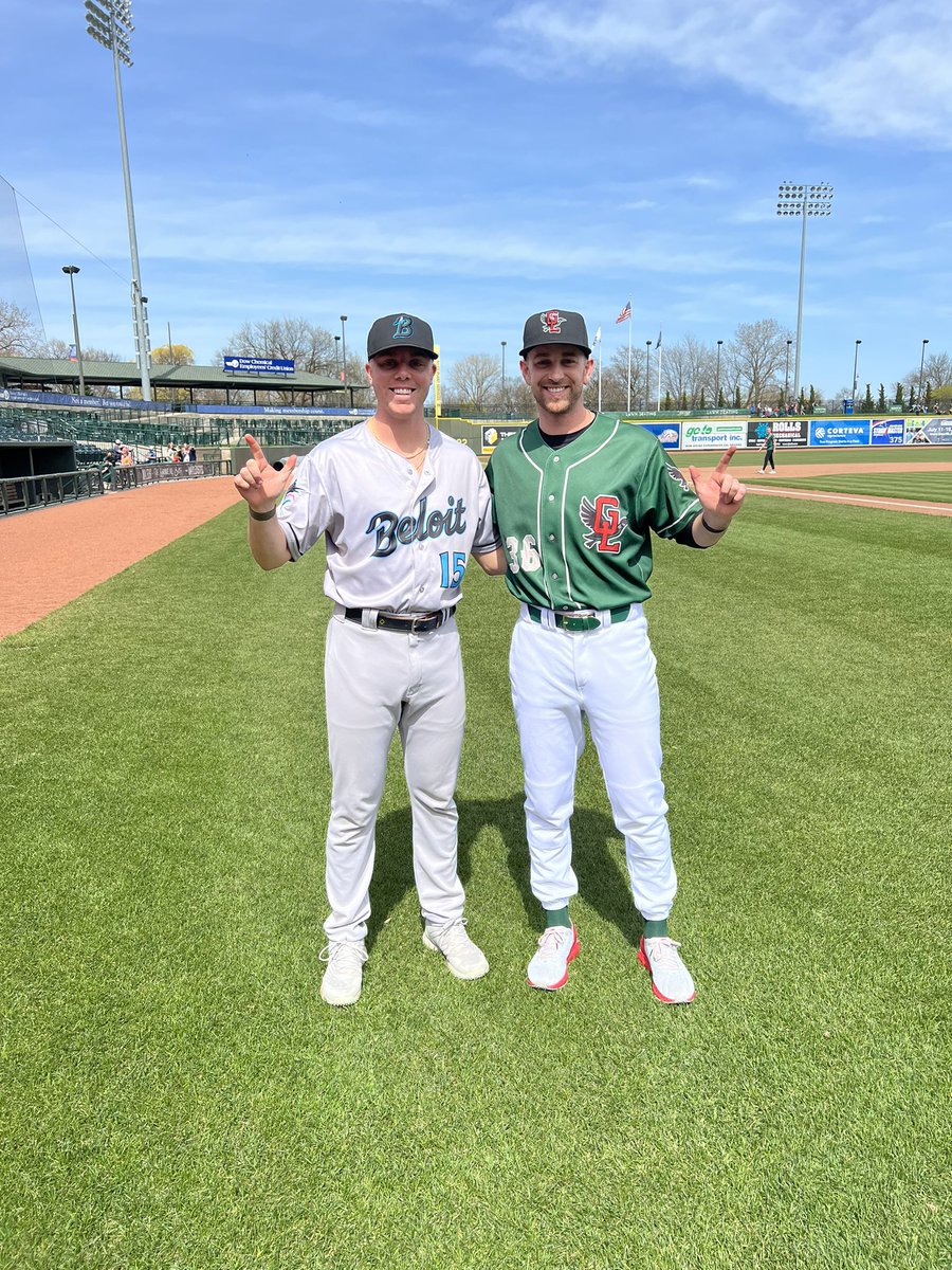 PatMonteverde23's tweet photo. Guns Up! 👆🏽

@SubletteRyan 
@TTU_Baseball 
@RedRaiderDugout https://t.co/8hoyhylPEj