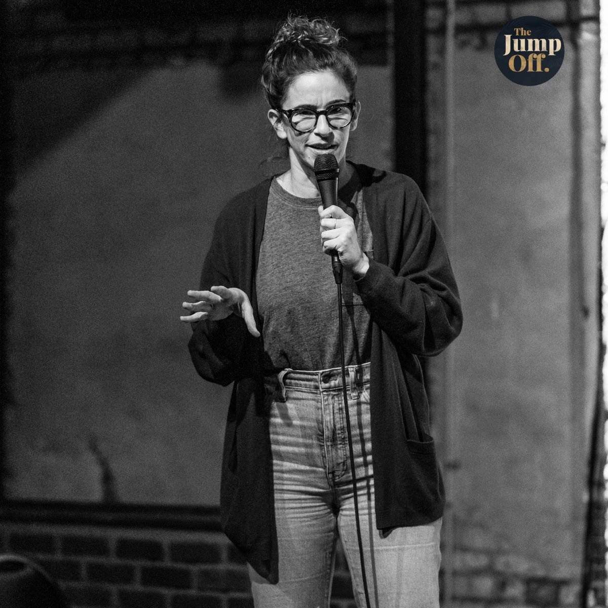 JumpOff_Comedy's tweet image. What an incredible show. Thank you to everybody who came!

@GregFitzShow @nicoleaimee @BradLivesDreams @AliceRHamilton 

The rest of the photos on our IG: @jumpoff_comedy