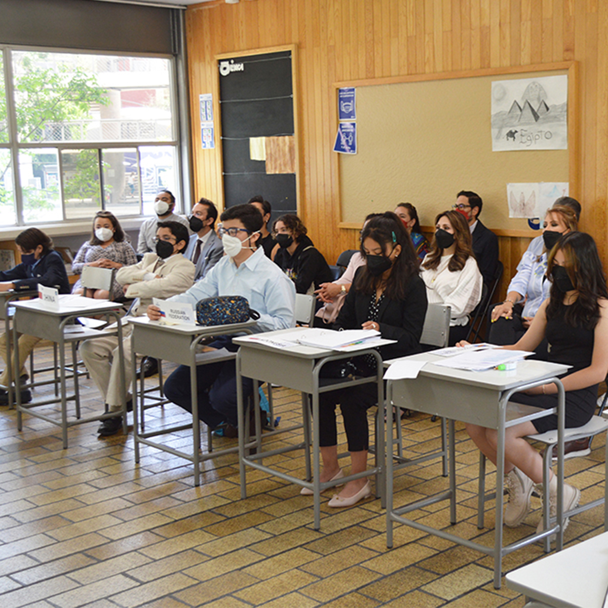 OLINCACOLEGIO's tweet photo. This year our 1st MYP students debated on the topic of Deforestation and its effect on Global Warming and they did it wonderfully.
#Olinca | #OlincaFormación | #MINIMUN https://t.co/vmoIKA6Cno