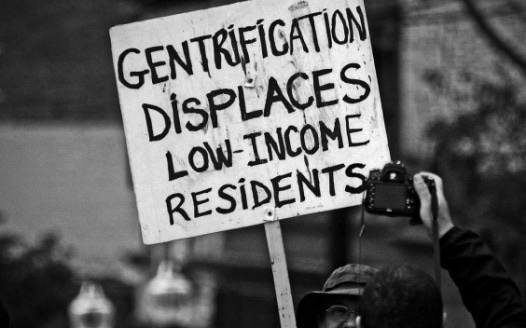 bpw_leiden's tweet photo. Gentrificatie is entertainment voor de rijken en regering, maar theater OVER gentrificatie, dat raden we iedereen aan.
Dit weekend, 4 en 5 juni, zijn er tussen 11 en 14 uur buurtwandelingen #Leiden
Voor meer info; https://t.co/9NZjL96StD
#FestivalvanhetAndereTheater https://t.co/4JTAmNdxQR