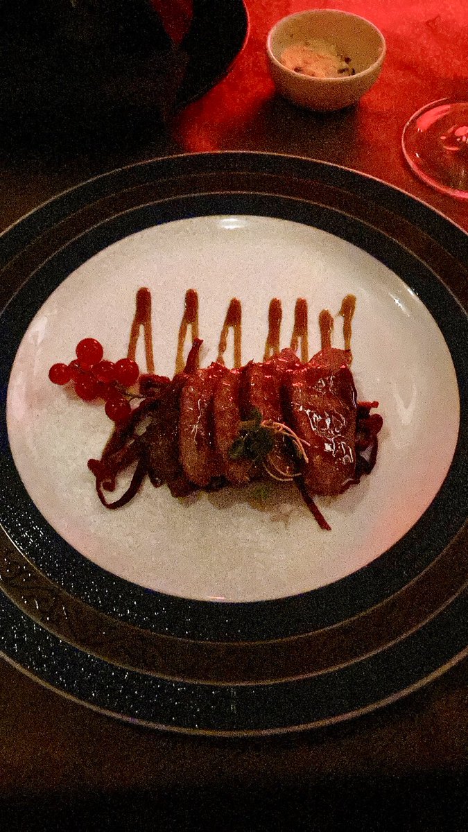 indiabishoku's tweet photo. モルディブは海で囲まれているから、お肉はイマイチ。と勝手に思い込んだ所、
別のレストランでめちゃくちゃ美味しいお肉が次々出てくる。
恐ろしいポテンシャルの国ですわ。笑

#Maldives https://t.co/2N44arRKOk