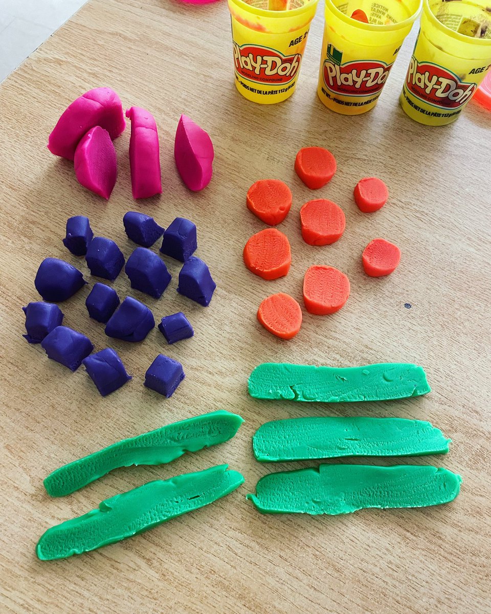 Working on our slicing skills today in DE foods! Students learned how to slice, dice, julienne, and rondelle, all while practicing knife safety and playing with PlayDoh😊<a href="/MontcalmCougars/">Montcalm Cougars</a>