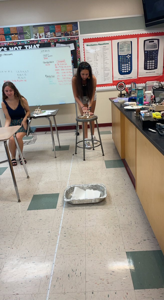 oconnell_ms's tweet photo. Catapults and flying pigs!!#funphysics https://t.co/k4PvKjZkHn