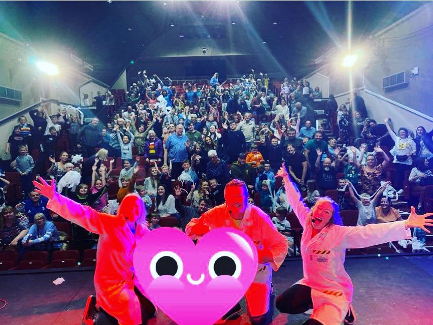 Fantastic show today really was! 
#theatre #science #tour #exciting #interactive #uk #no1 #bestseller #engaging #thingstodo  #ampthill  #uk #kidspartys #parties #kids #boys #girls #presenter #show #callus