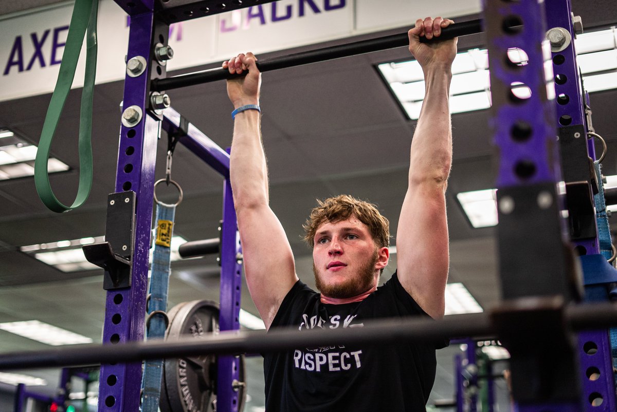 SFA_Football's tweet photo. ⏰ to COMPETE 🔥📈🪓

#AxeEm x #RaiseTheAxe https://t.co/Wqeixf1azq