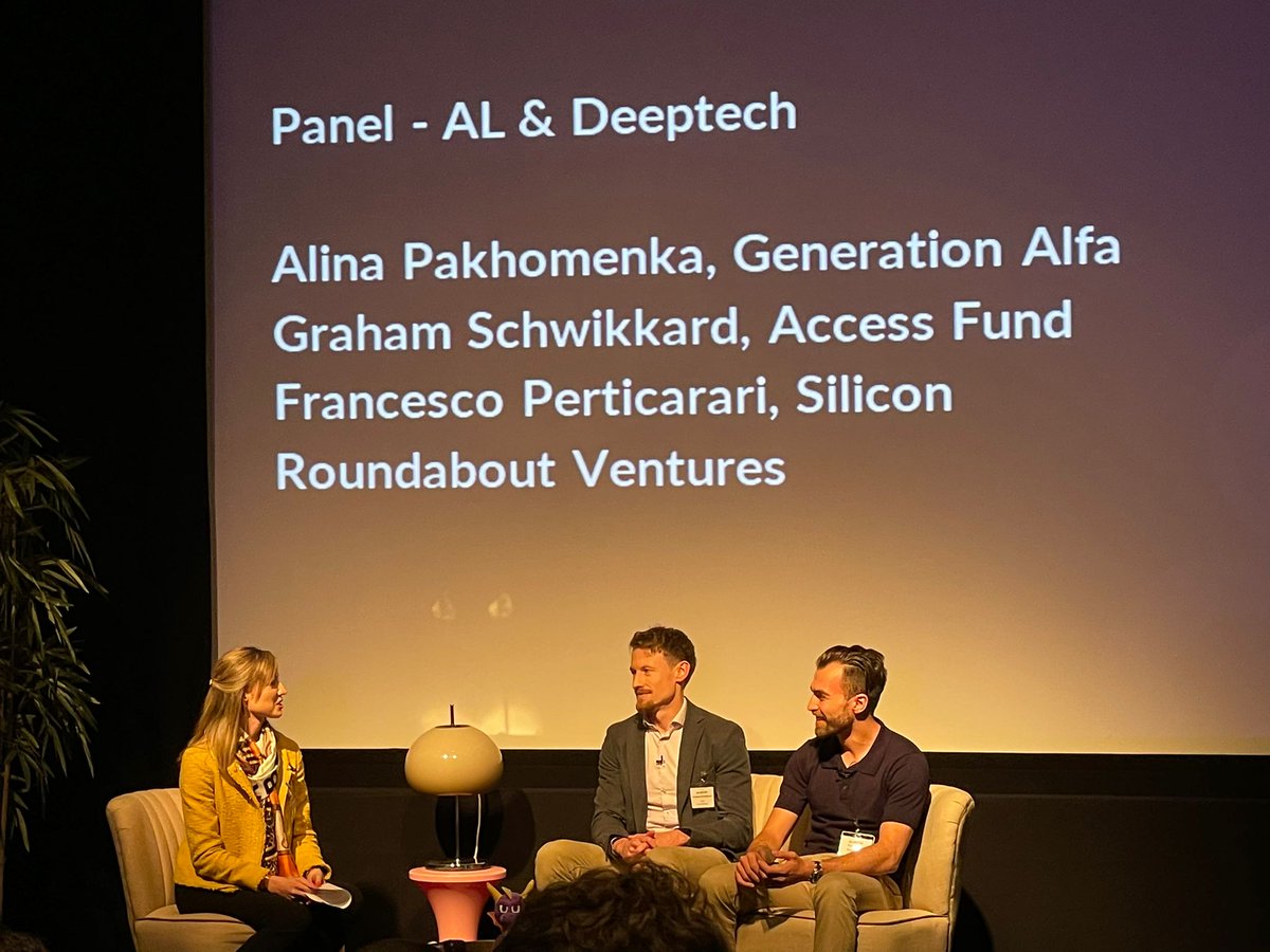 Terminator won't come after VC jobs any time soon... But AI and Deep Tech are changing the way the world works.

We heard from <a href="/francesco_srv/">Francesco Perticarari 🇺🇦</a> who invests in these technologies and <a href="/GSchwikk/">Graham Schwikkard</a> that uses big data to source deals, moderated by <a href="/Pakhomenka/">Alina</a>