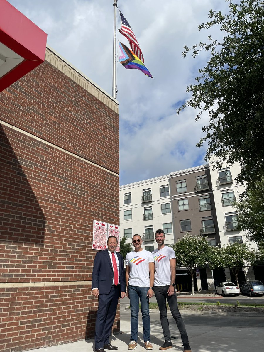 WilliamBasil's tweet photo. Thrilled to raise our flag with @JennLChandler at Cedar Springs &amp; Knight in DFW and to be the official bank of @dallasprideorg #liveoutproud    Want to become one of the 30,000 out-at-work and allies @BankofAmerica ? Check us out at https://t.co/IukPE0PRmK https://t.co/t29o3dZAQA