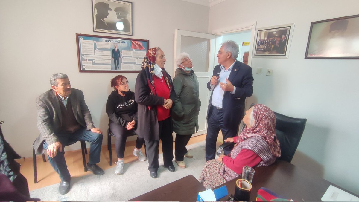 Dr. Servet Ünsal (@drservetunsal) on Twitter photo Niğde görüşmelerimizi Ulukışla İlçesi'nde sürdürdük.
İlçe binamızda partililerimizle bir araya gelerek ilerleyen süreçteki adımlarımıza dair değerlendirmeler yaptıktan sonra isteyen vatandaşlarımıza sağlık taraması yaptım.
<a href="/fethigurer/">Ömer Fethi Gürer</a>
<a href="/ErhanAdem51/">Erhan Adem</a>
<a href="/CHPNigdeil/">CHP NİĞDE İL BAŞKANLIĞI</a> Niğde görüşmelerimizi Ulukışla İlçesi'nde sürdürdük.
İlçe binamızda partililerimizle bir araya gelerek ilerleyen süreçteki adımlarımıza dair değerlendirmeler yaptıktan sonra isteyen vatandaşlarımıza sağlık taraması yaptım.
<a href="/fethigurer/">Ömer Fethi Gürer</a>
<a href="/ErhanAdem51/">Erhan Adem</a>
<a href="/CHPNigdeil/">CHP NİĞDE İL BAŞKANLIĞI</a>