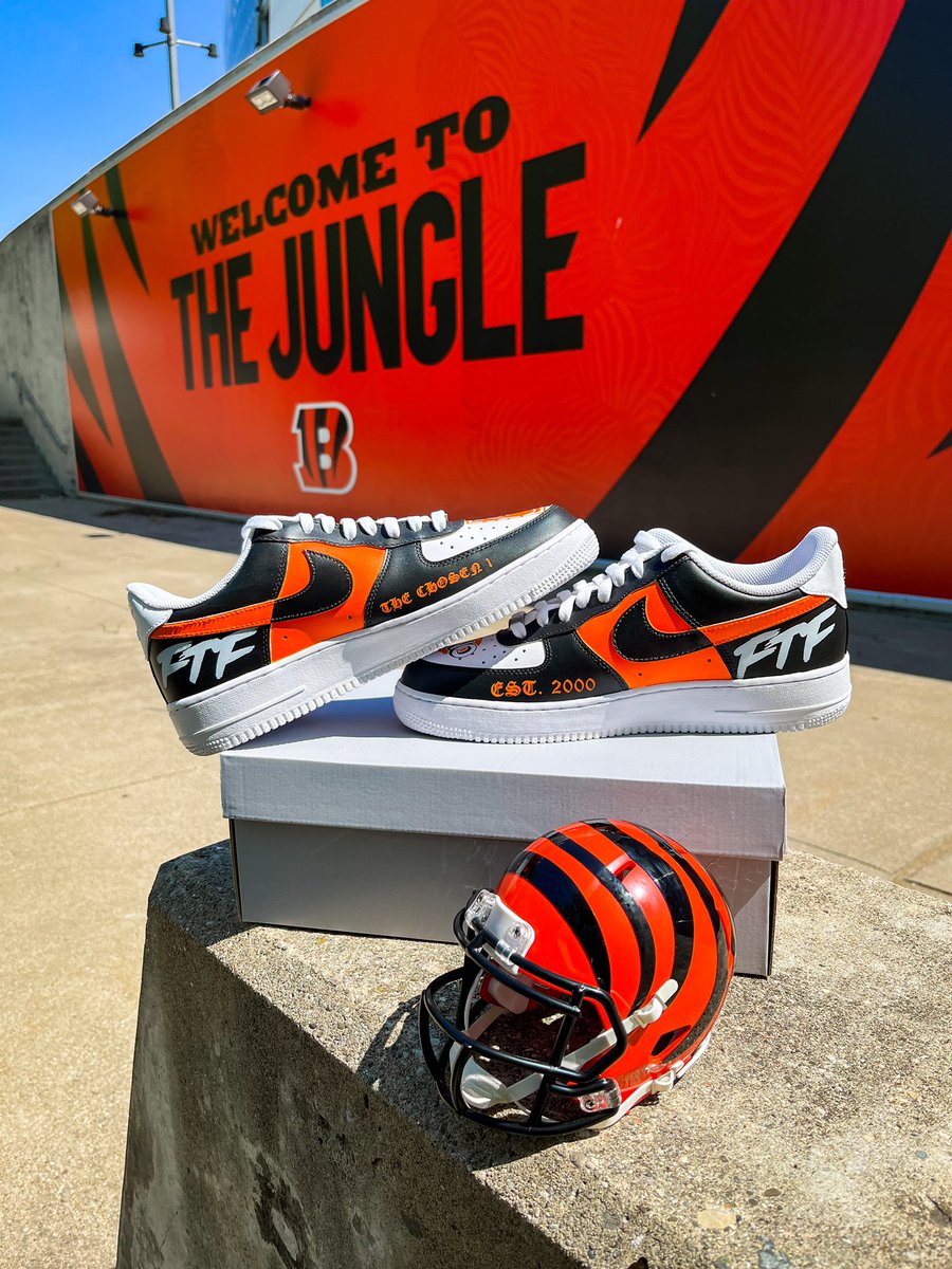 Devin Young tweet media