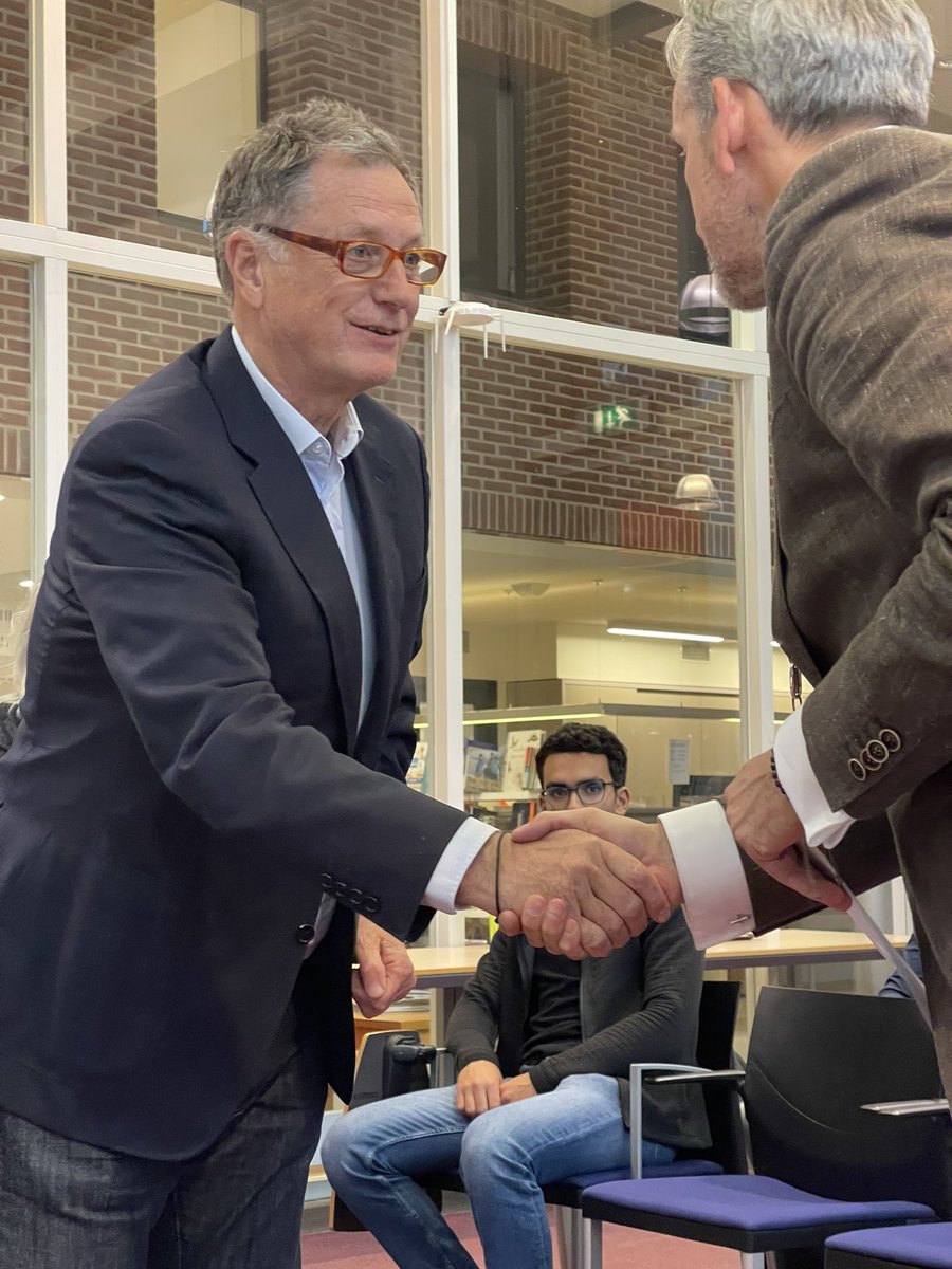 Dhr. Leo Schenk (VVD) wordt vanavond opnieuw beëdigd als raadslid. #veelsucces!💐